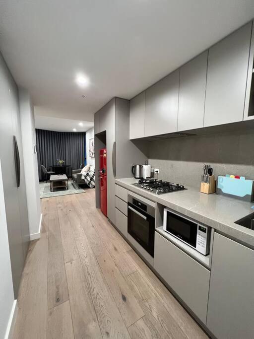 Comfy 2 Bed Apartment In The Heart Of Melbourne City Exterior foto